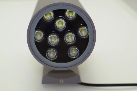 Lampa elewacyjna natynkowa punktowa kinkiet szara 2x9W 3000K 1800lm IP65 Kąt 45 °