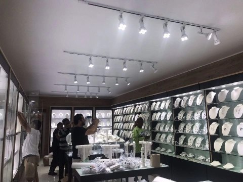 Żarówka E27 LED PAR30 biała 24° 45W 4000K do doświetlania roślin